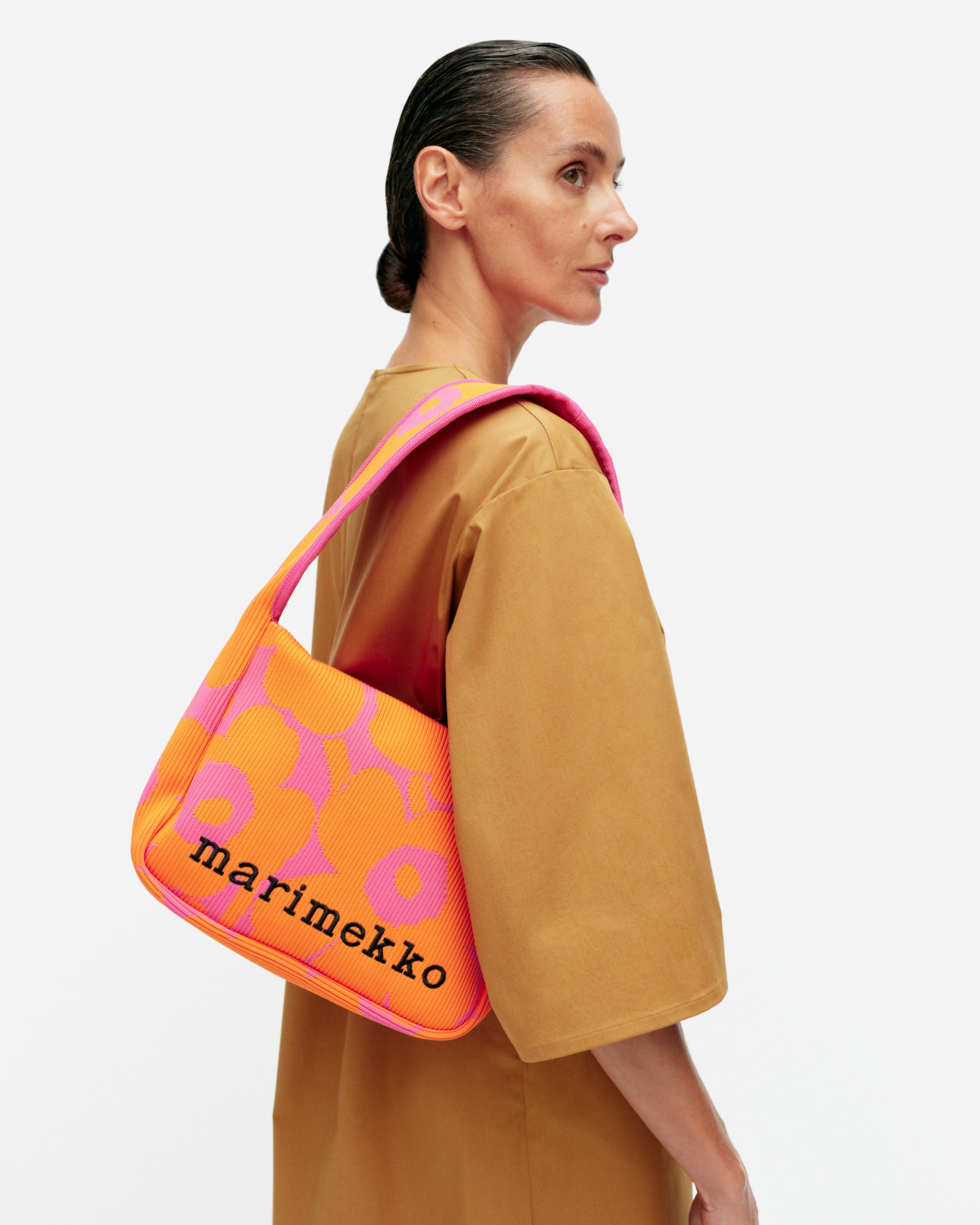 Knitted Unikko Shoulder Bag | MARIMEKKO