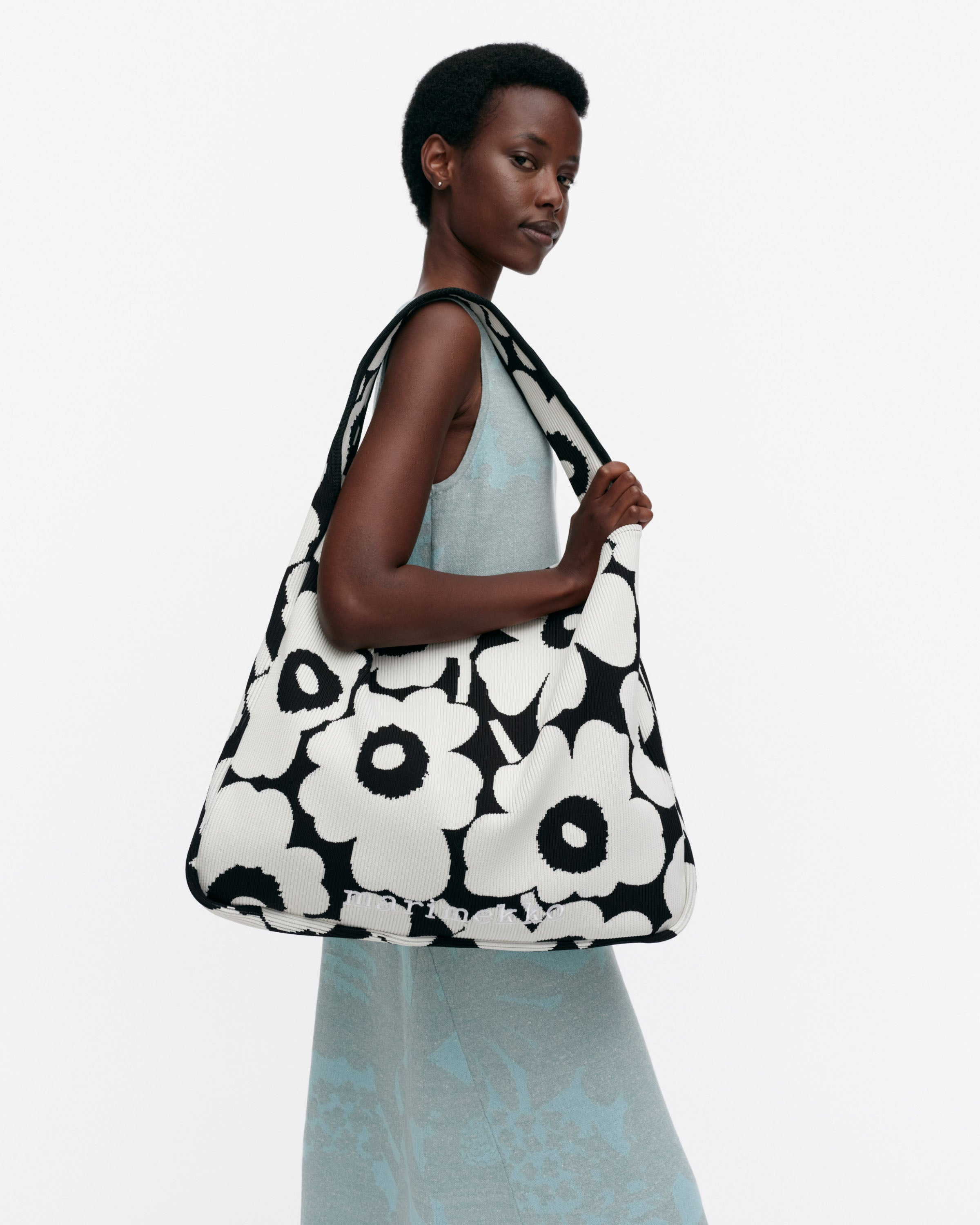 UNIKKO LARGE KNITTED SHOULDER BAG 40X48X10CM | MARIMEKKO