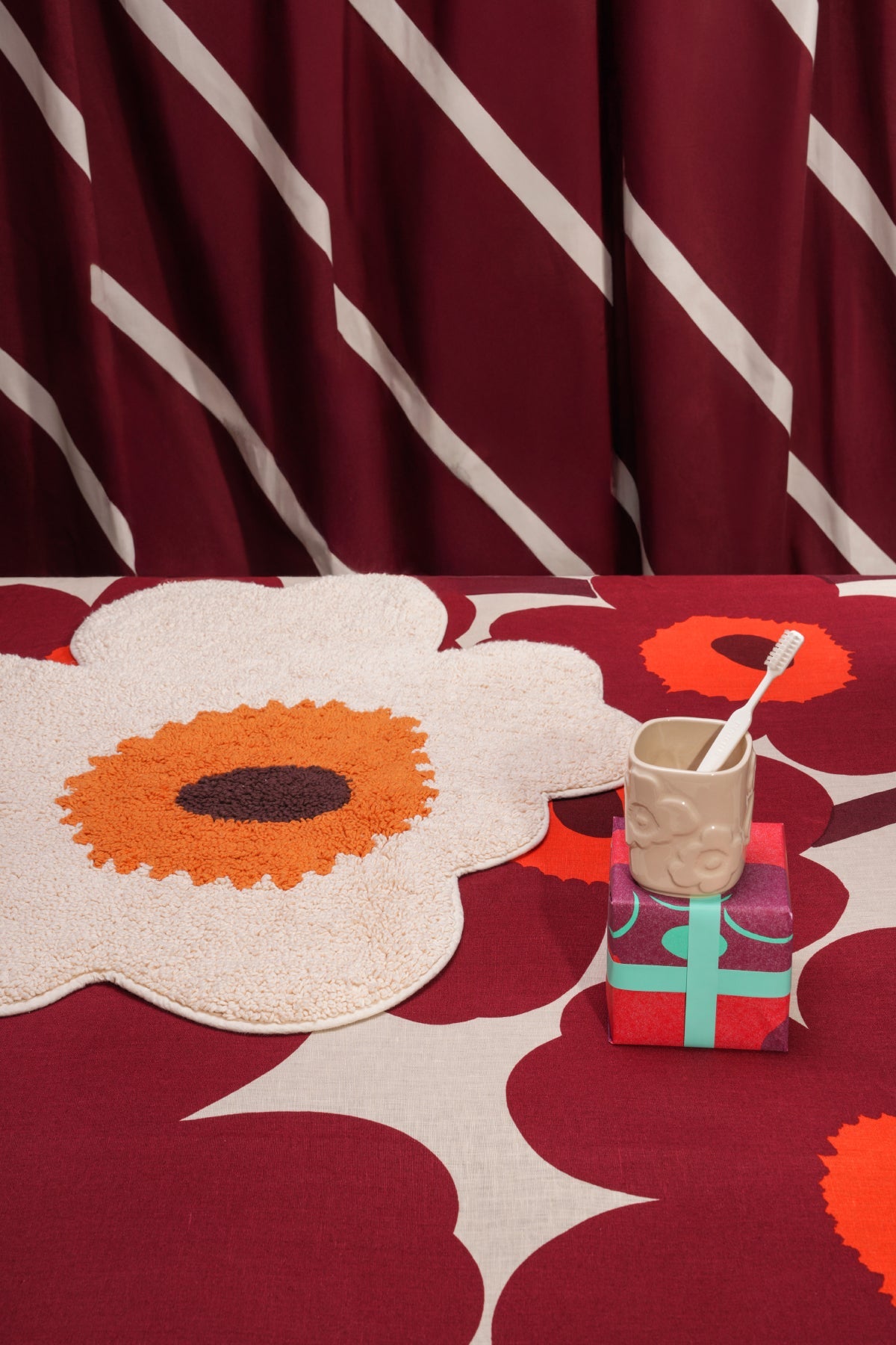 MARIMEKKO Holiday Combo set 7 - $899 (BATH MAT + CONTAINER)