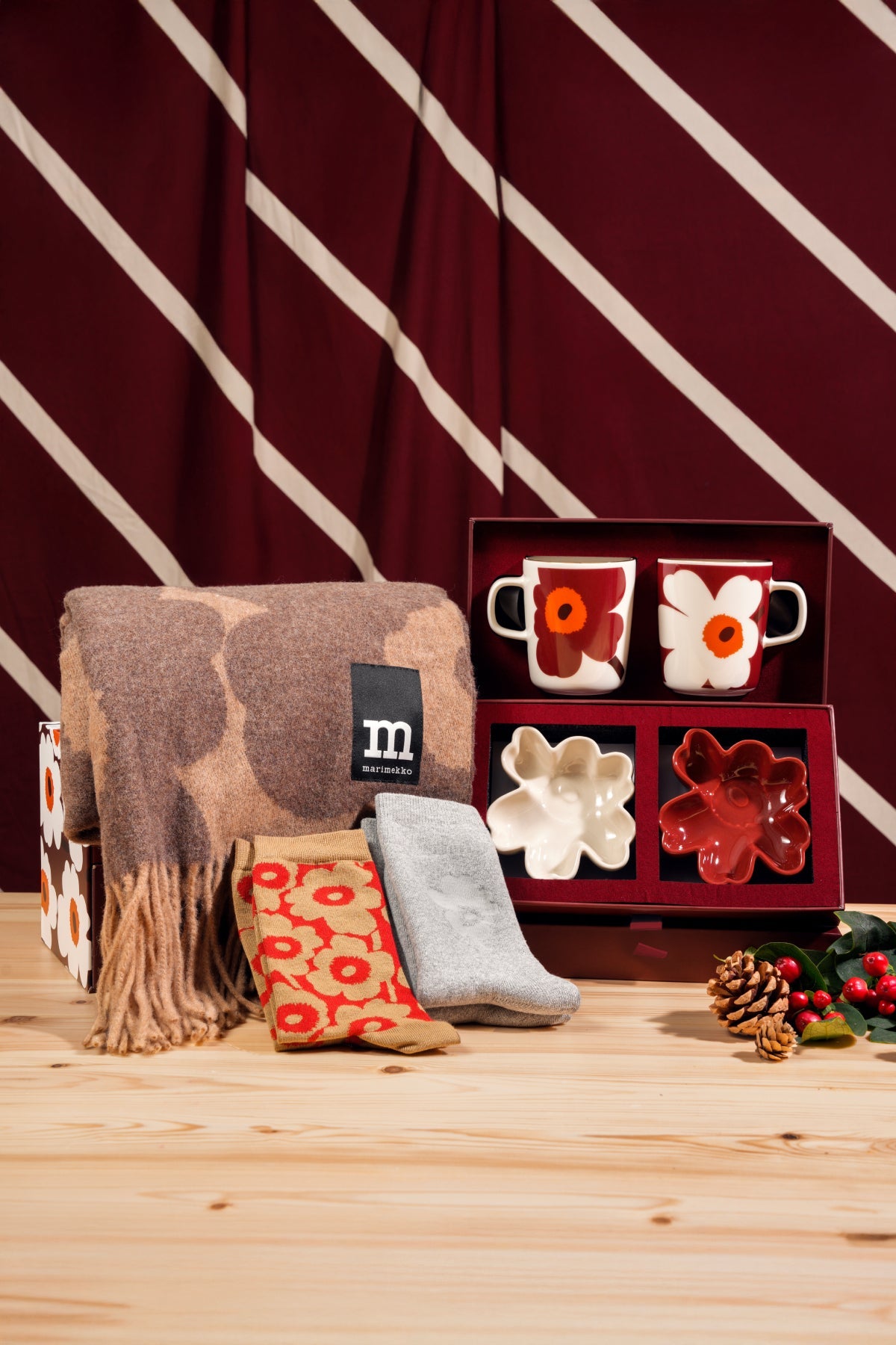 MARIMEKKO Holiday Gift Box Set
