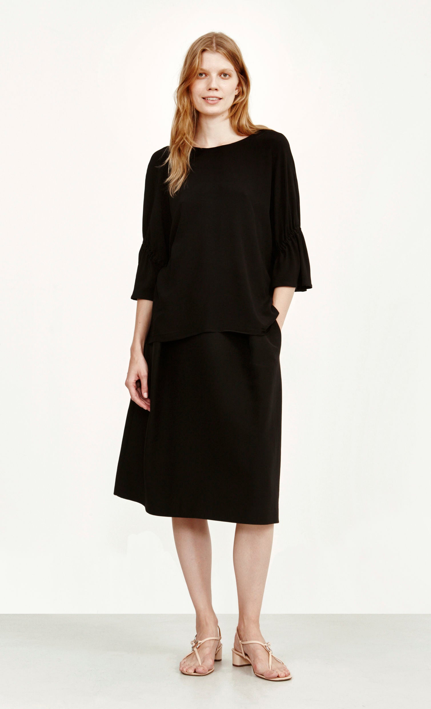 Solid Vis Blouse with Butterfly Sleeves