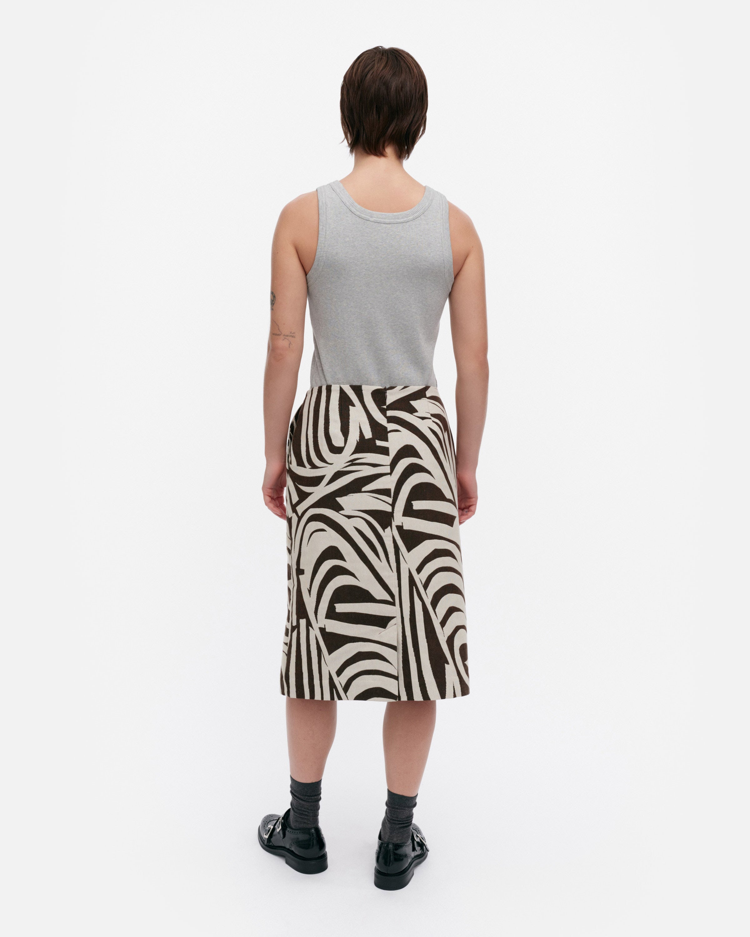 Valaa Jokuraita Skirt 63cm
