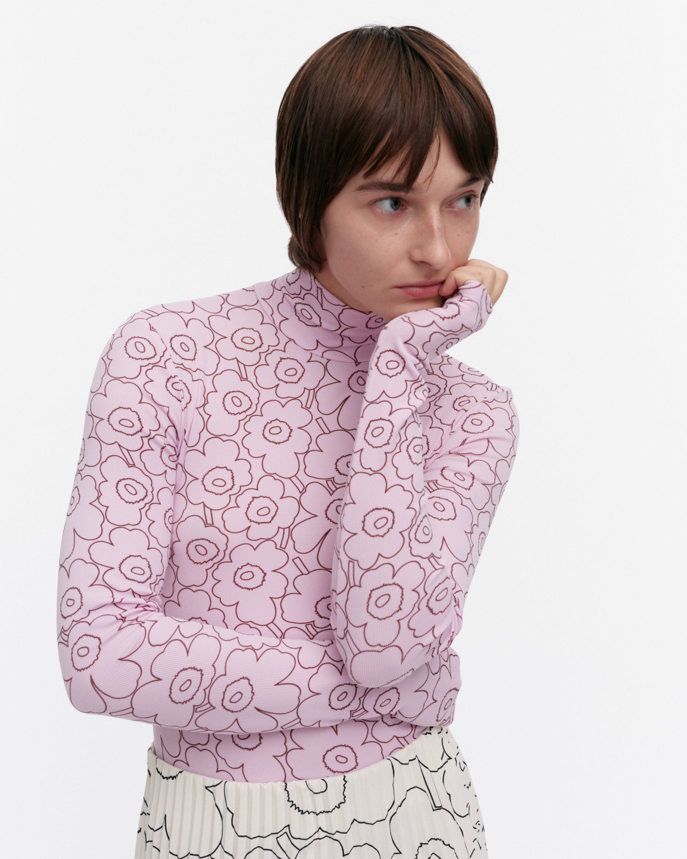 Solmia Outline Unikko Turtleneck Long Sleeve Top 57cm