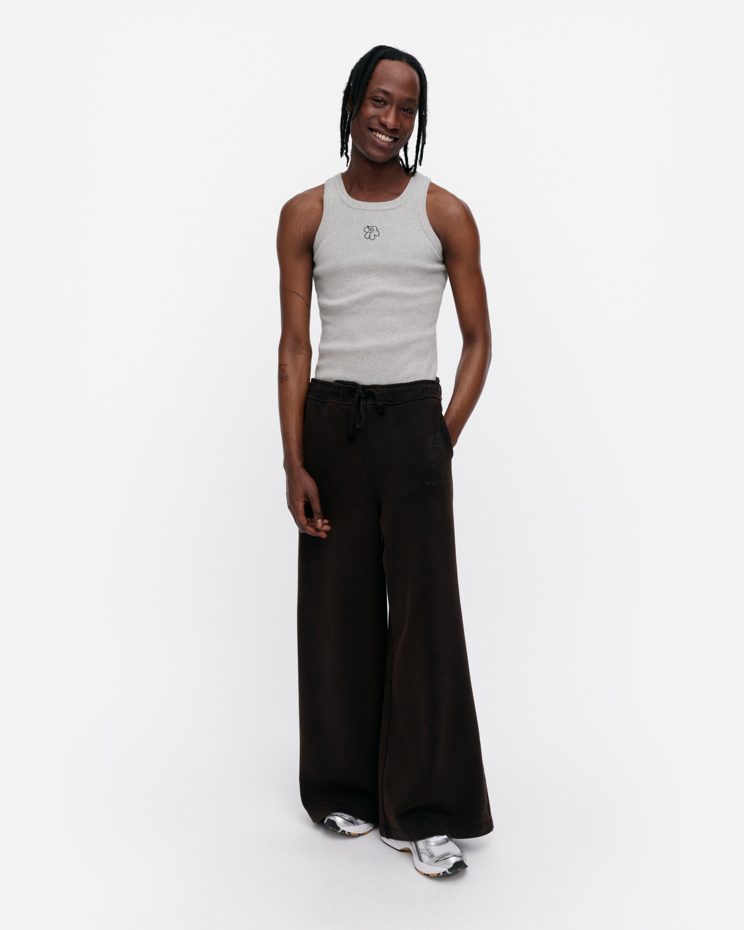 Puuska Vihkiruusu Placement Kioski Sweat Pants