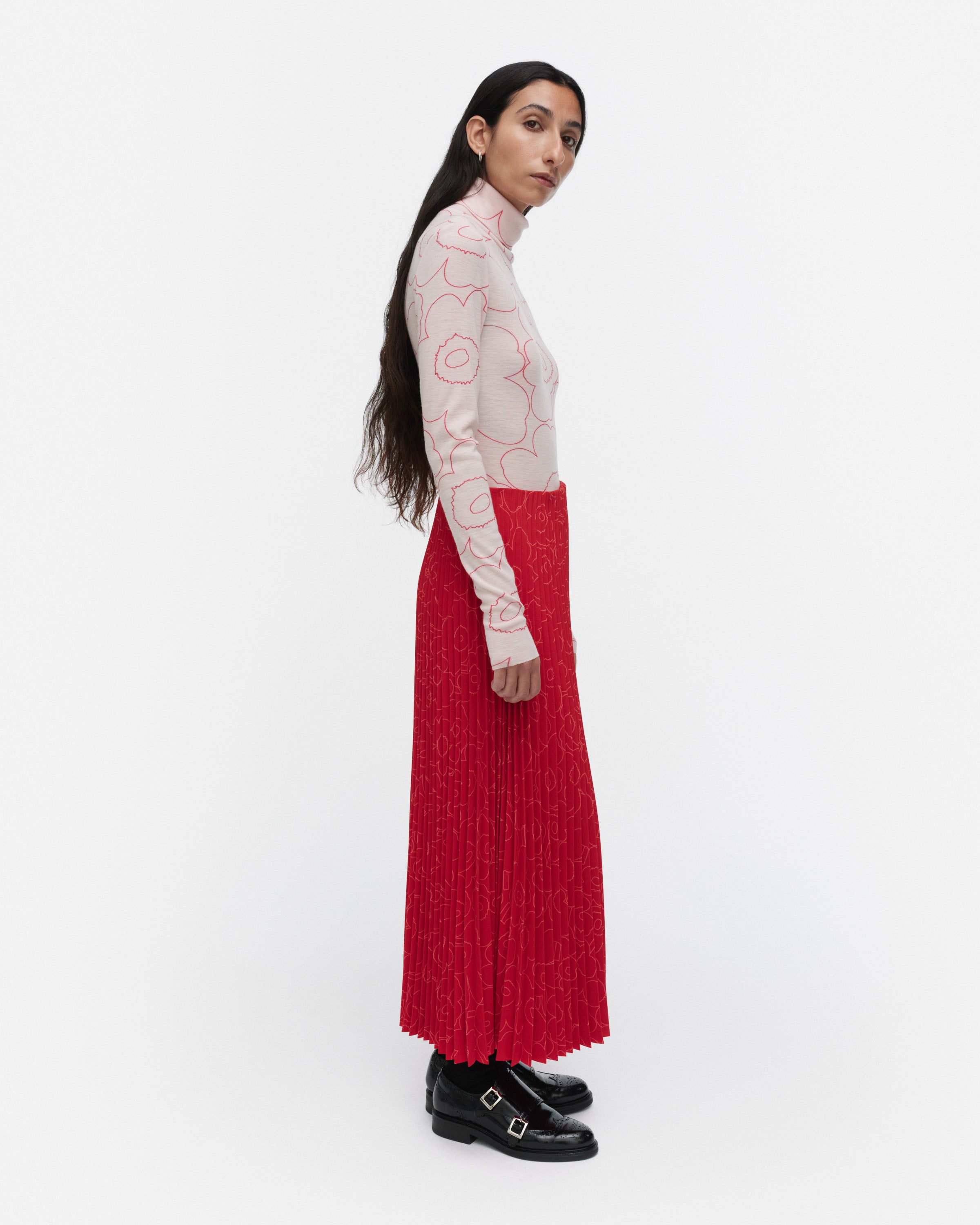 Outline Unikko Vilina Turtleneck Merino Wool Long Sleeve Top 61cm