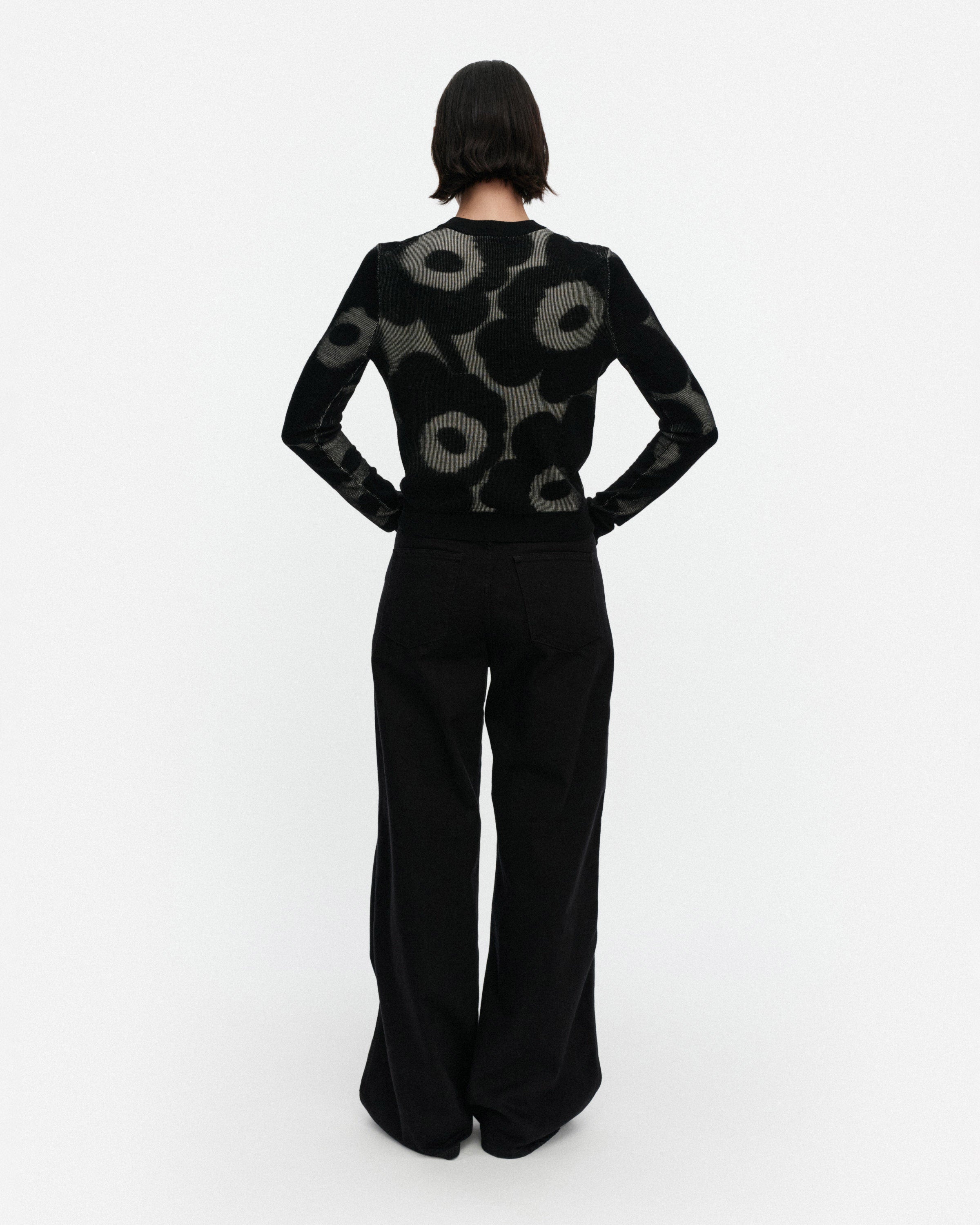 Innoittaa Unikko Knit Cardigan 52cm