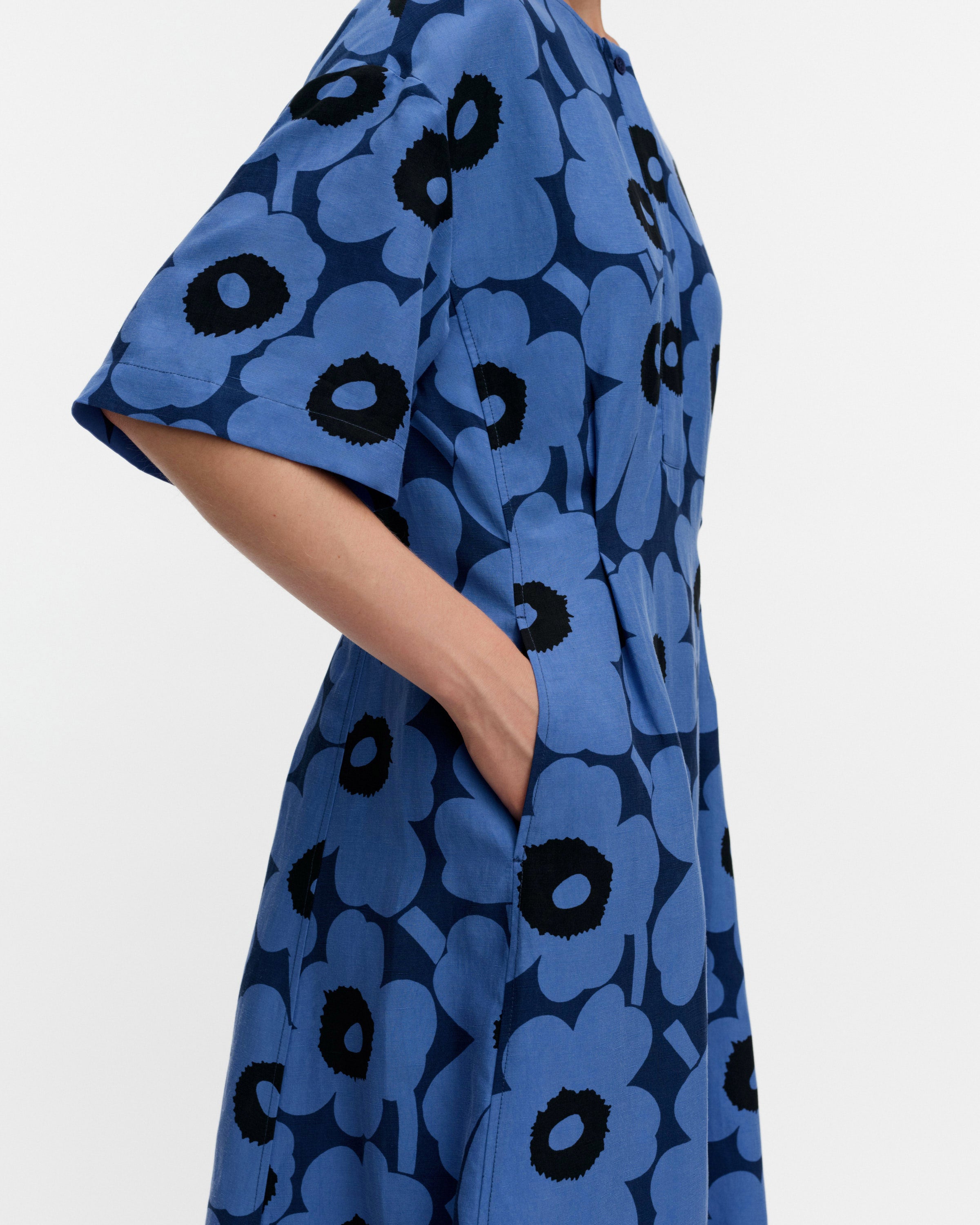 Vuosi Unikko Short Sleeve Dress