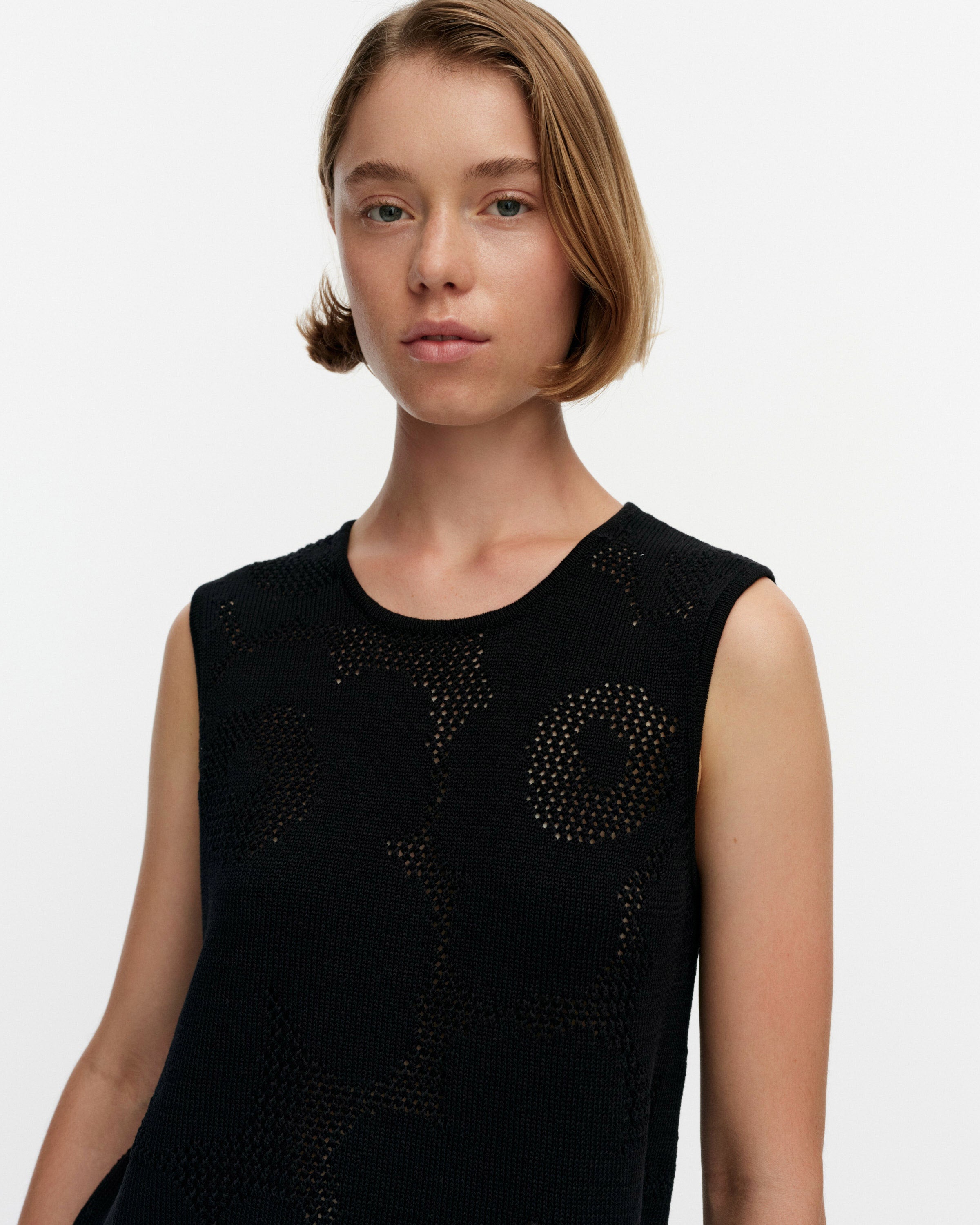 Yovilkka Unikko Pointelle Knitted No Sleeves Dress 90cm