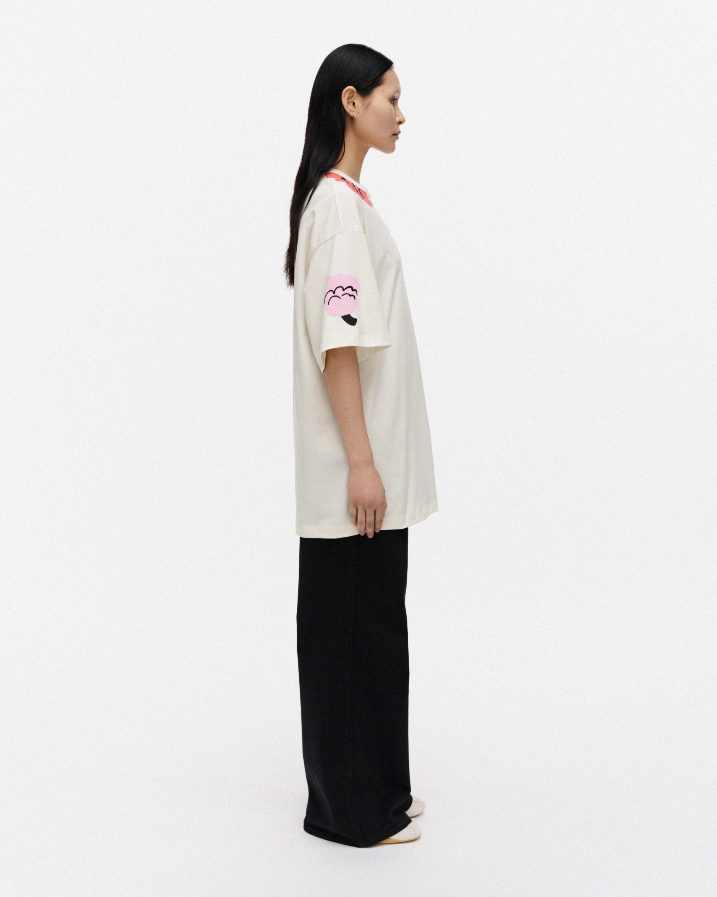 Puhua Kukasta Kukkaan Placement Short Sleeve Top 79cm