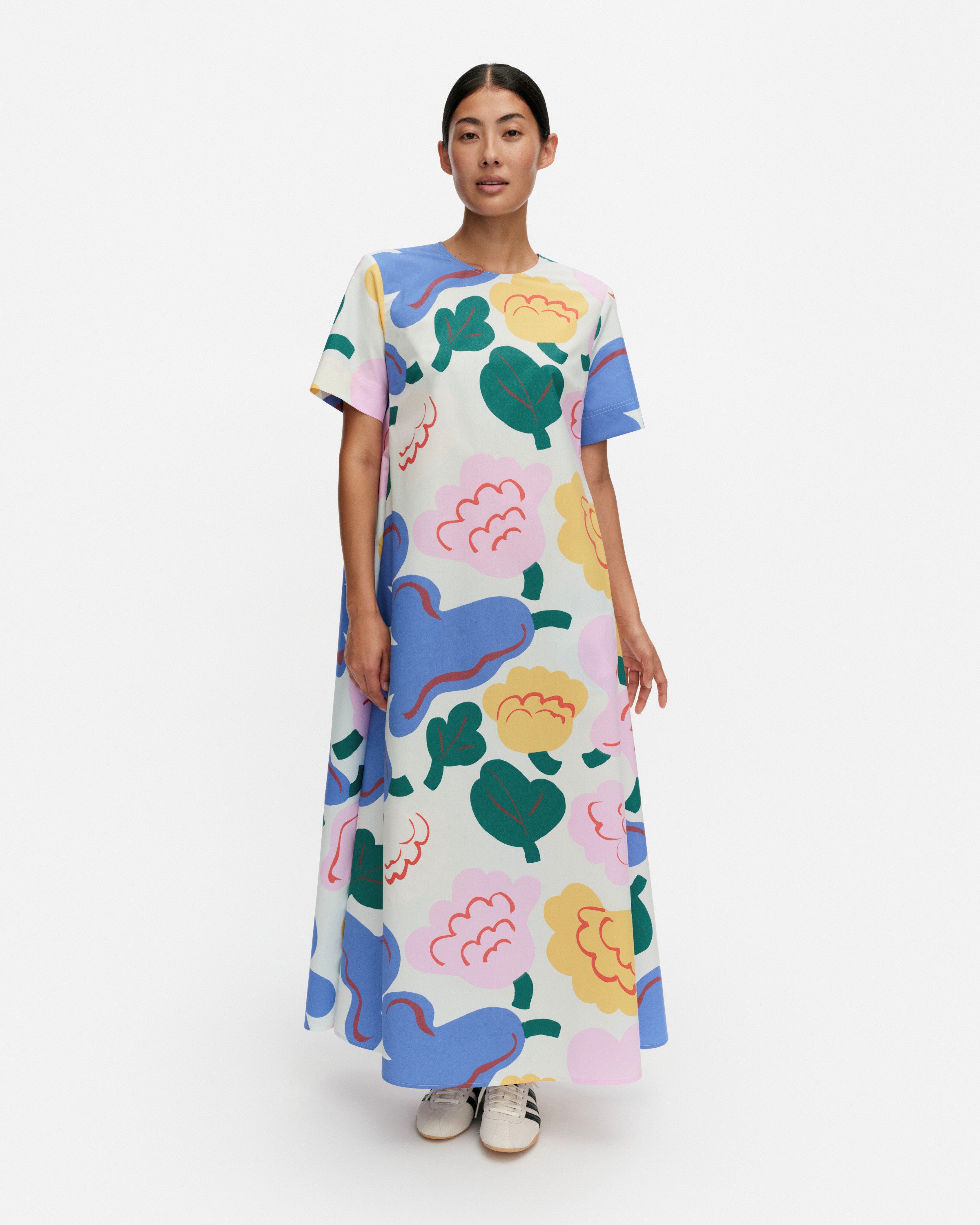 Asetelma Kukasta Kukkaan Dress 133cm