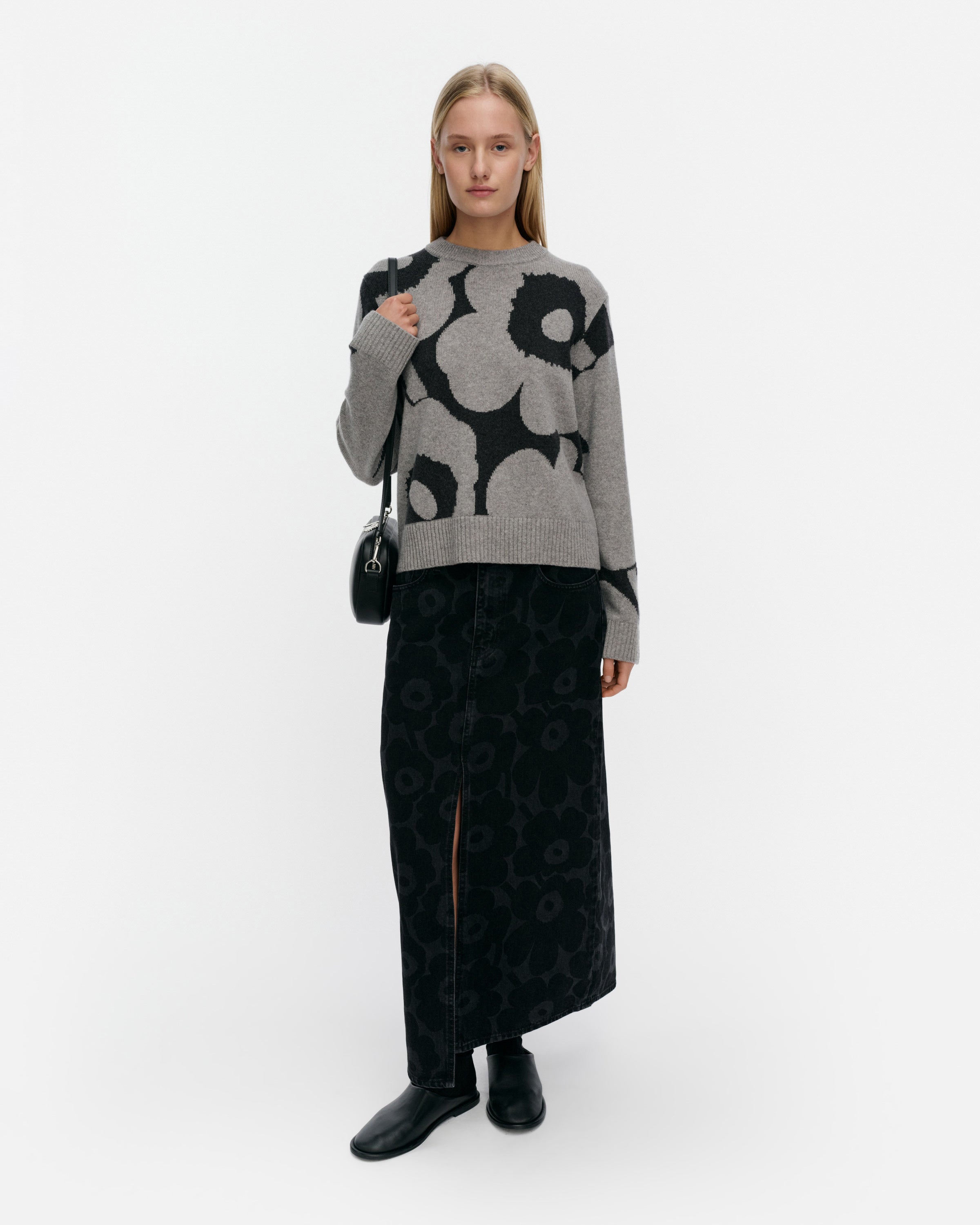 Aatto Unikko Knitted Wool Pullover 59cm