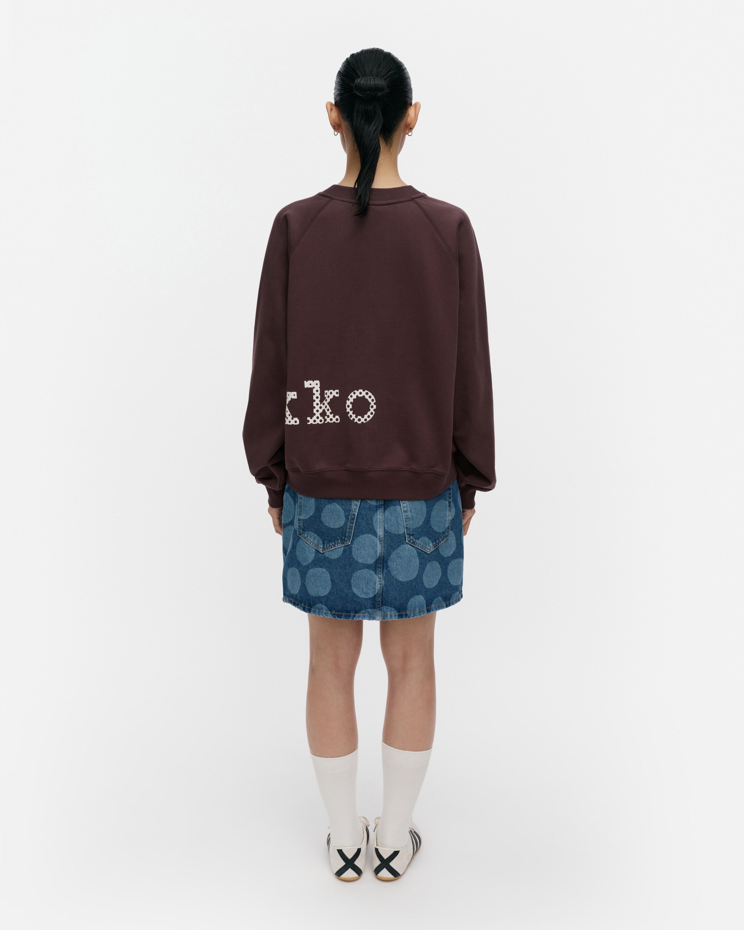 Kioski Riemu Logo Placement Sweater Long Sleeve Top