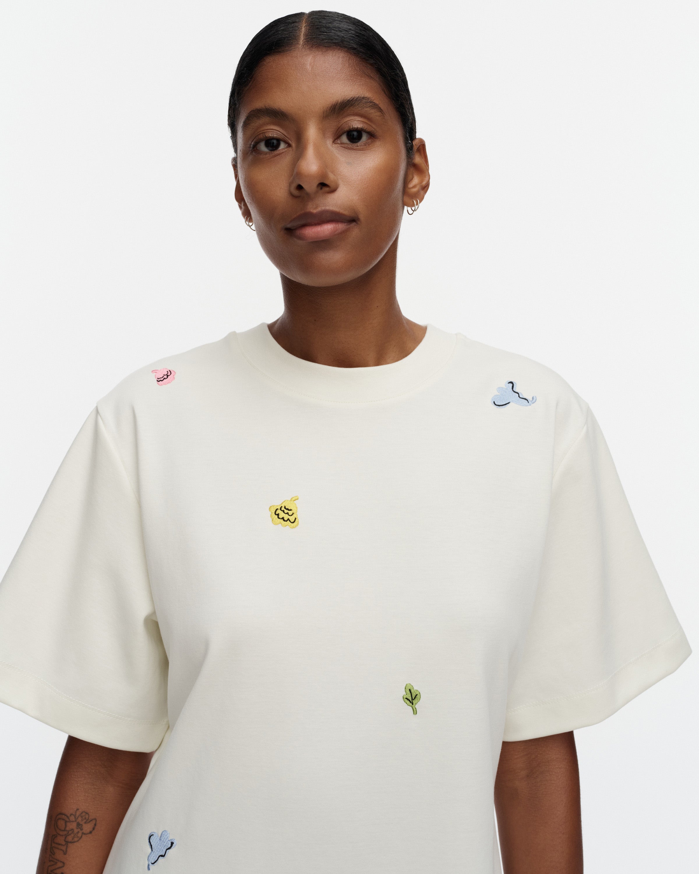 Kuplinta Kukasta Kukkaan Embroidered T-shirt Dress 88cm