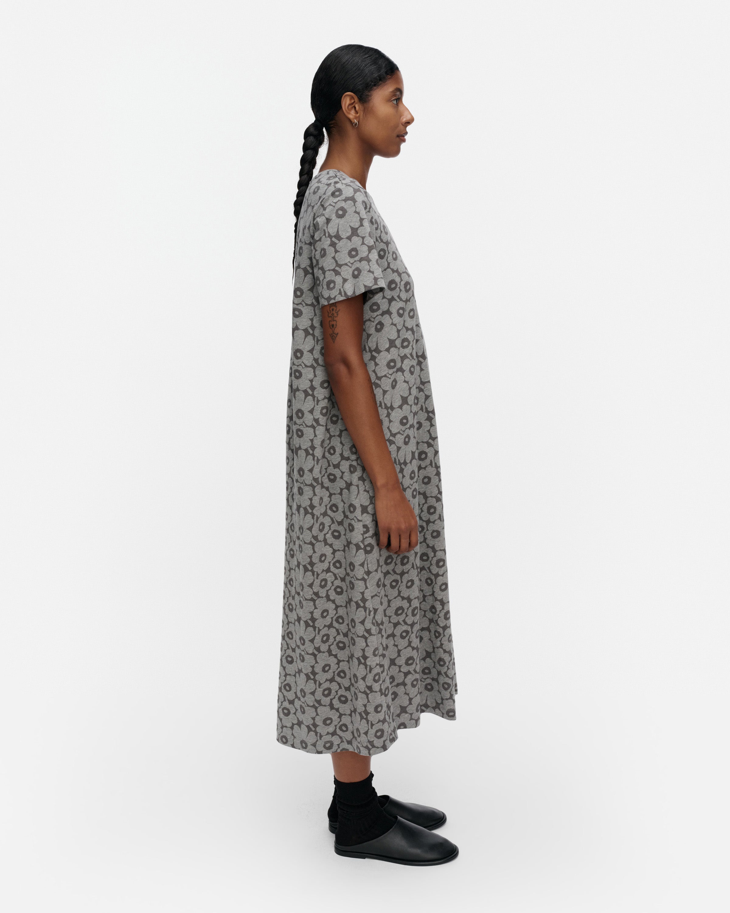 Pisteinen Unikko T-shirt Dress