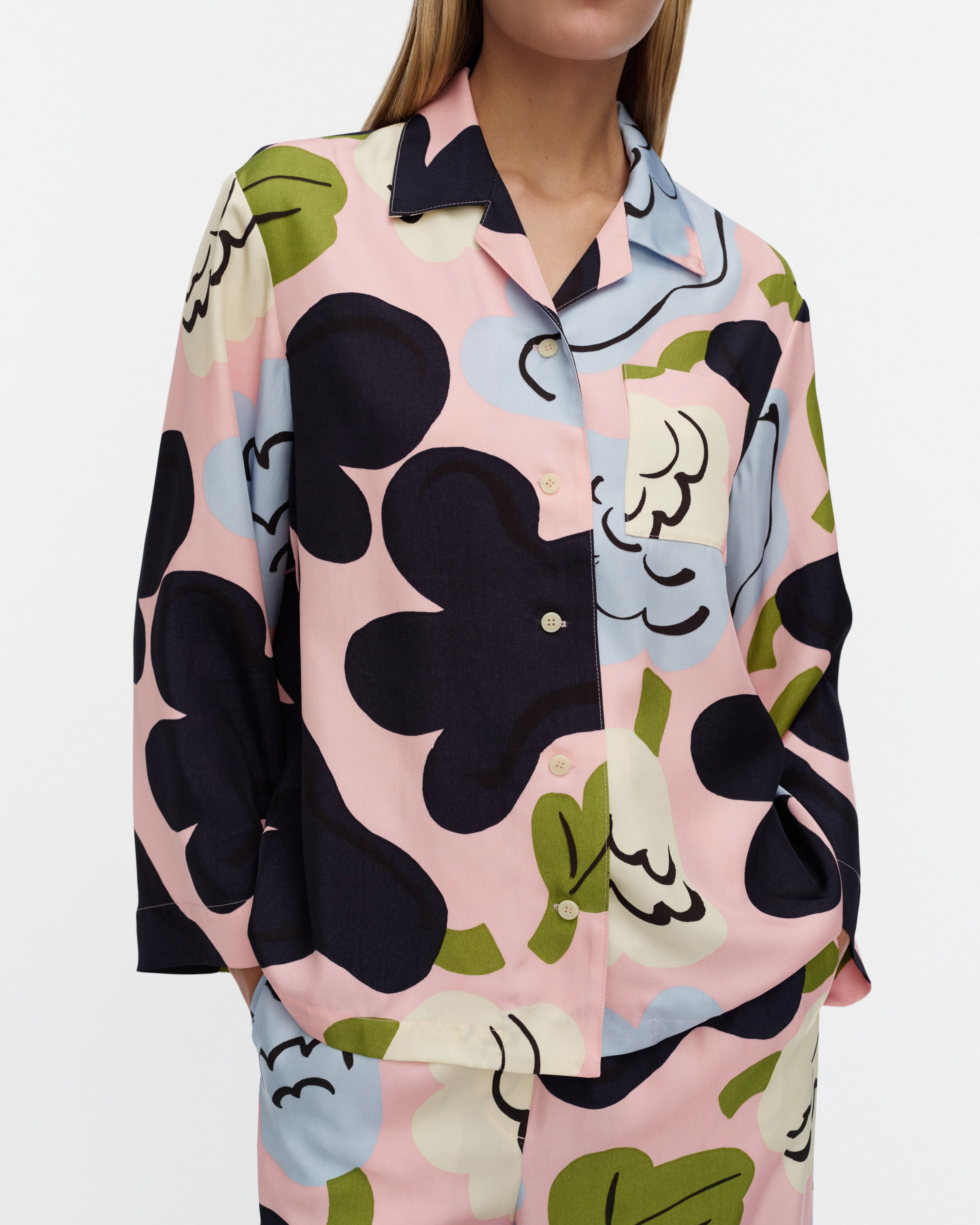 Viivoitus Kukasta Kukkaan Shirt 67cm