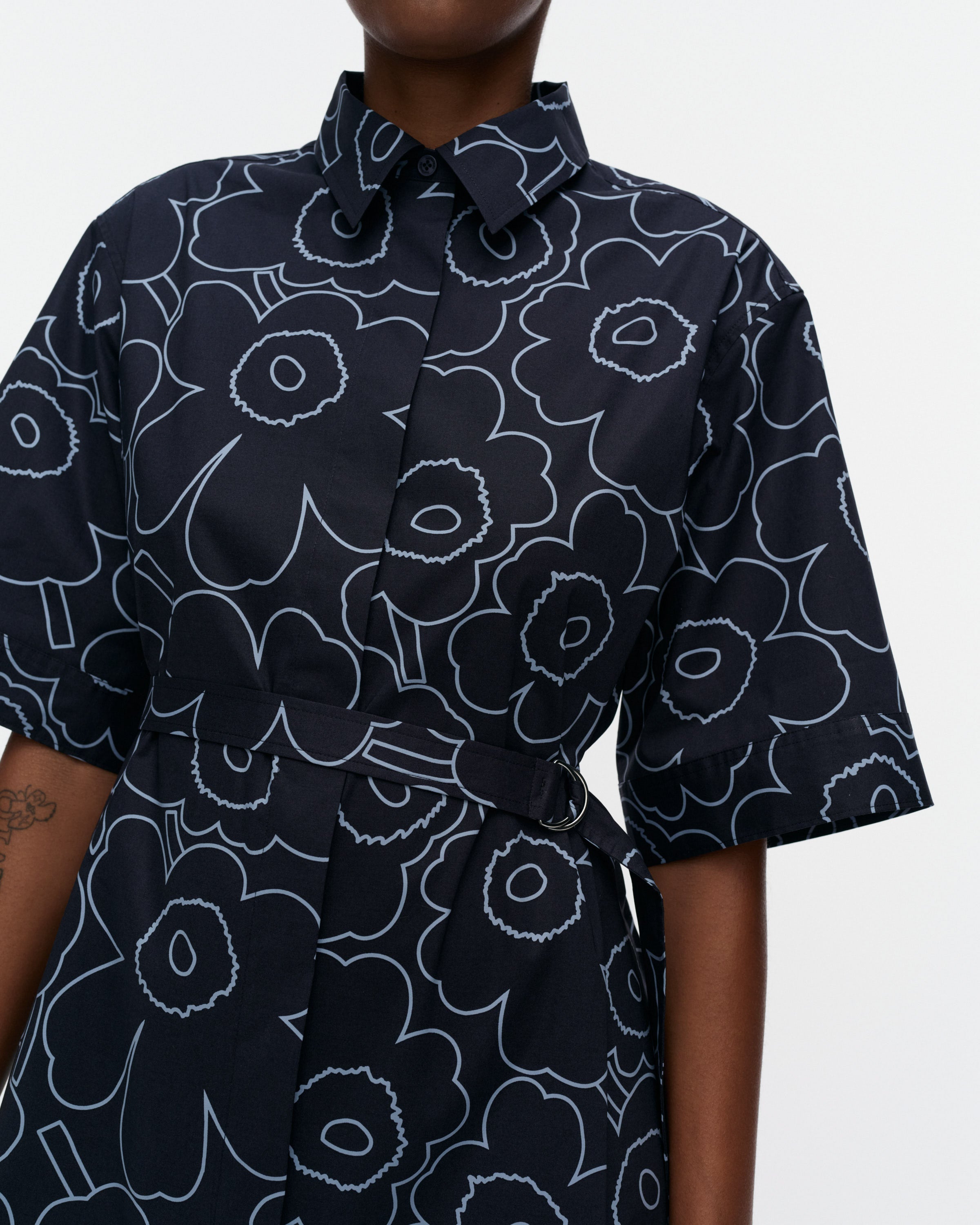 Popliini Outline Unikko Shirt Dress 120cm