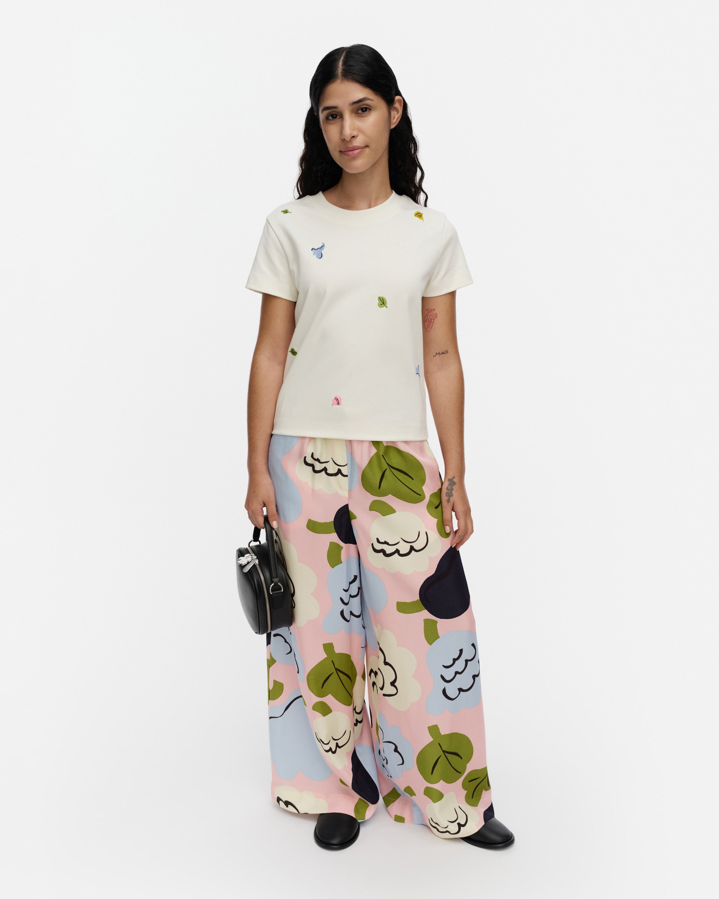 Vaihtelu Kukasta Kukkaan Trousers