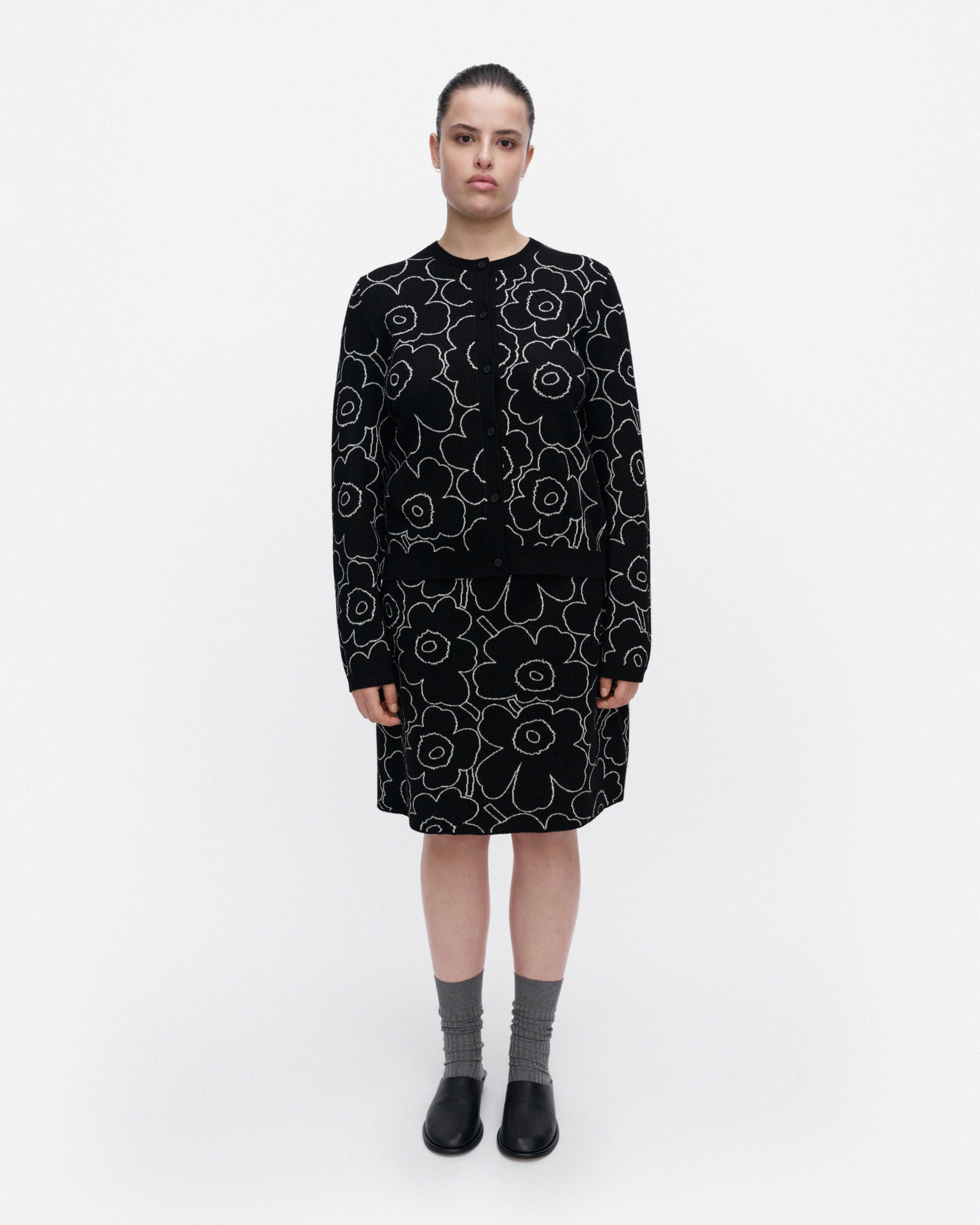 Vapaus Outline Unikko Knitted Mini Skirt