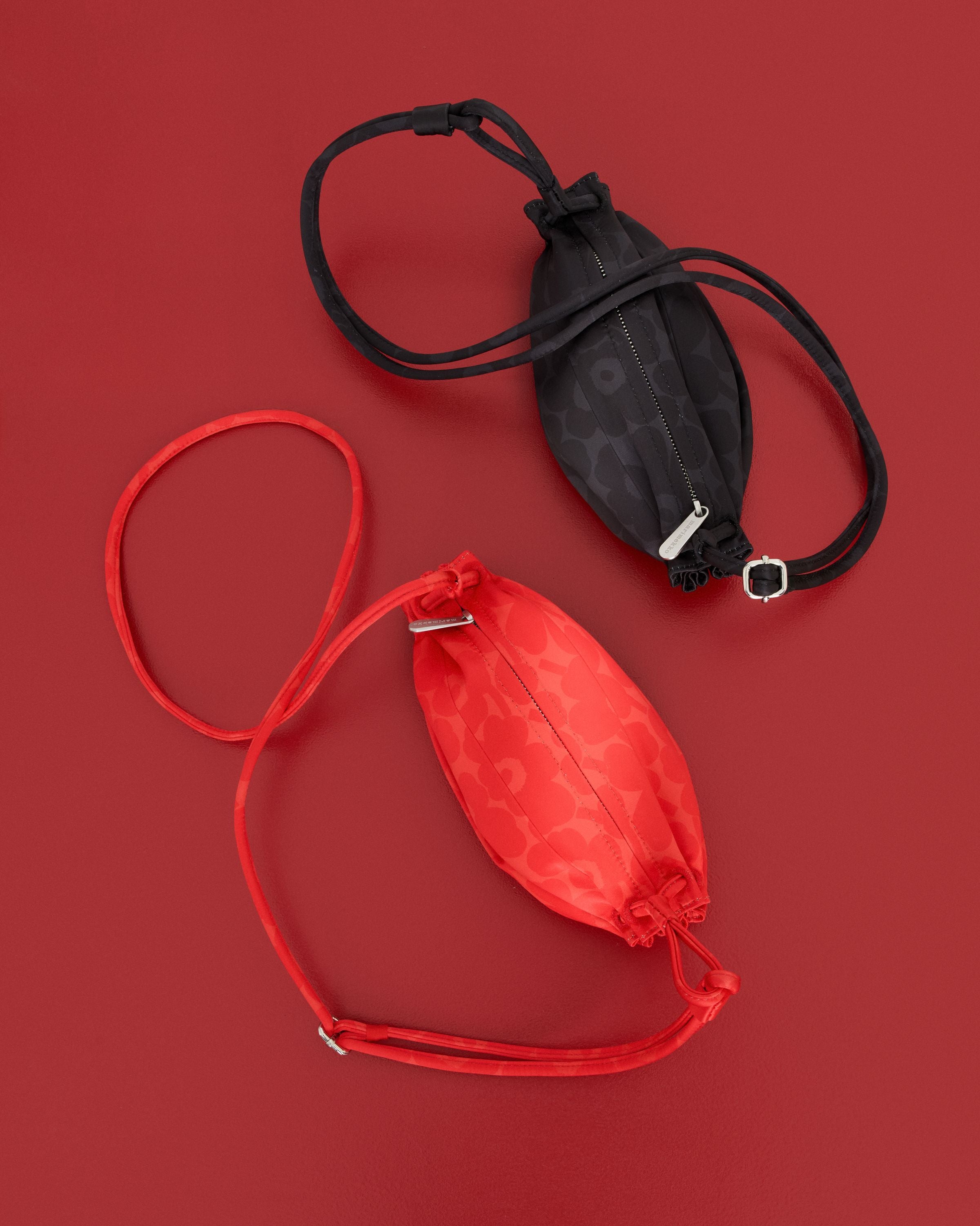 Pikku Karla Satin Unikko Shoulder Bag