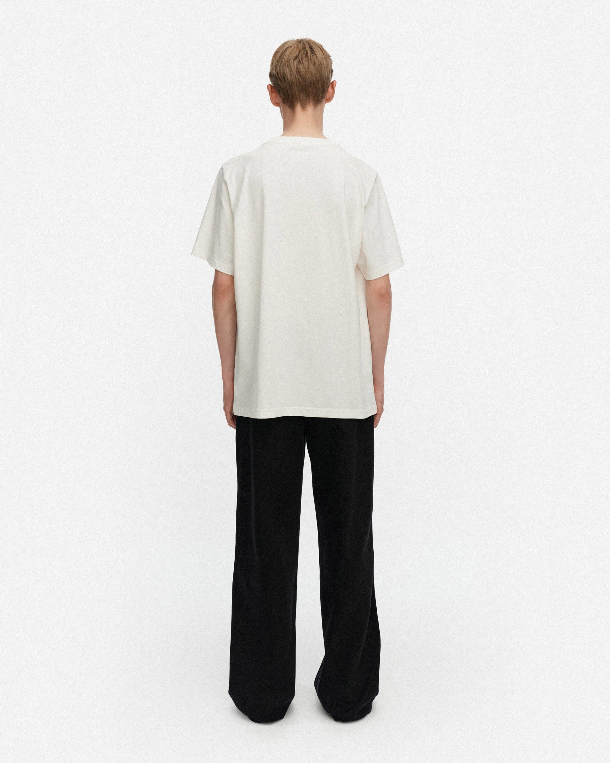 Kioski Asia Exclusive Embla Unikko Placement Short Sleeve Top